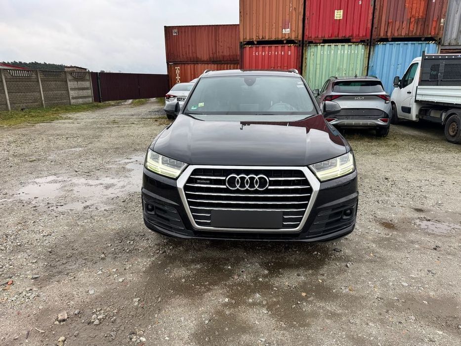 Audi Q7 AUDI Q7 3.0 tdi quattro s line