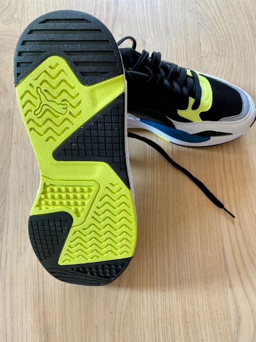 Buty sportowe PUMA model Soft Foam 42