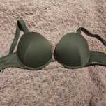 Dla miłośniczek koloru khaki góra od bikini super push up rozm.80B