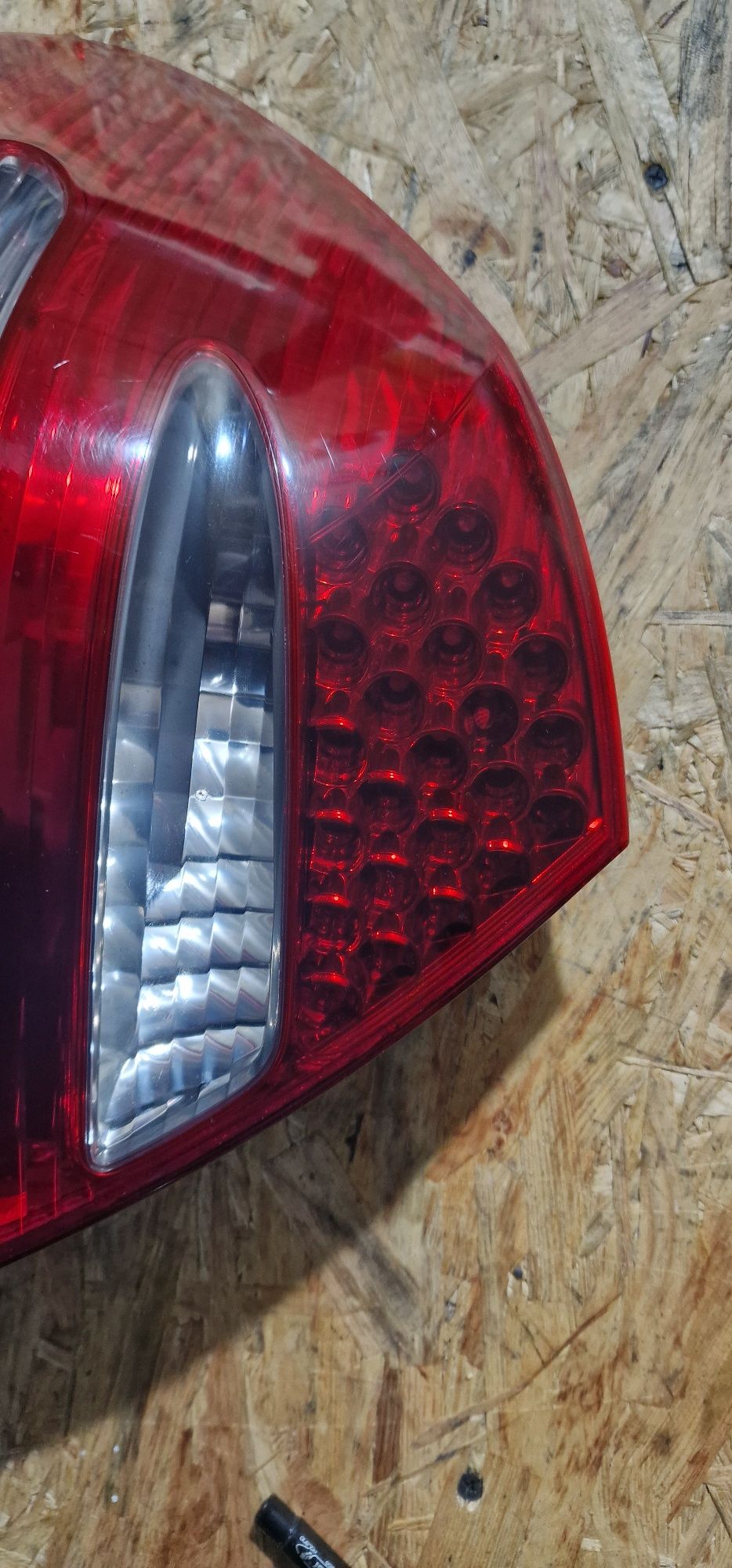 Lampa mercedes w211 tyl sedan avantgarde led przedlift