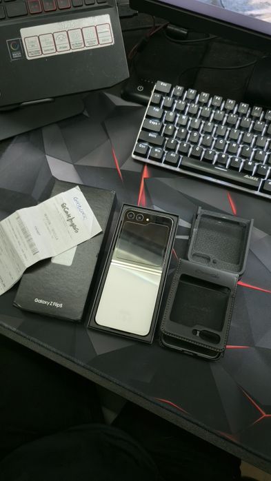 Samsung galaxy Z Flip 5