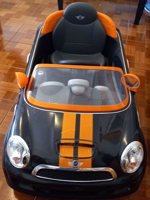 Mini Cooper criança
