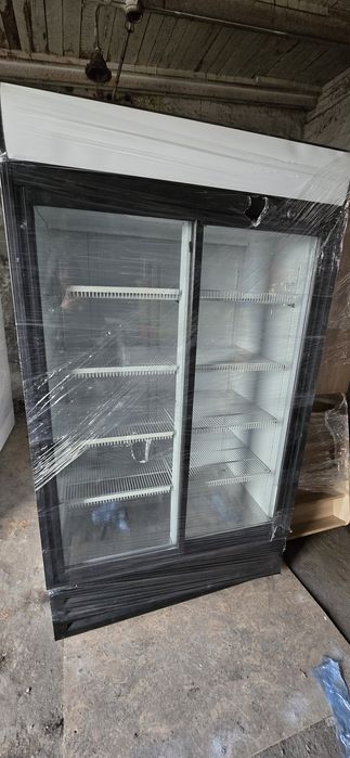 Продам Холодильник дводверний. Торговий холодильник. Вітрина