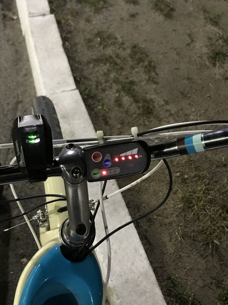 Кастомний електровелосипед Schwinn Hollywood 26”