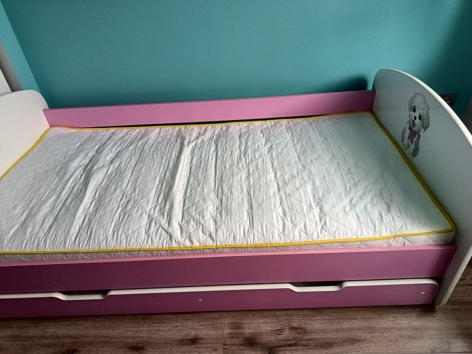 Łóżko z materacem 180x90
