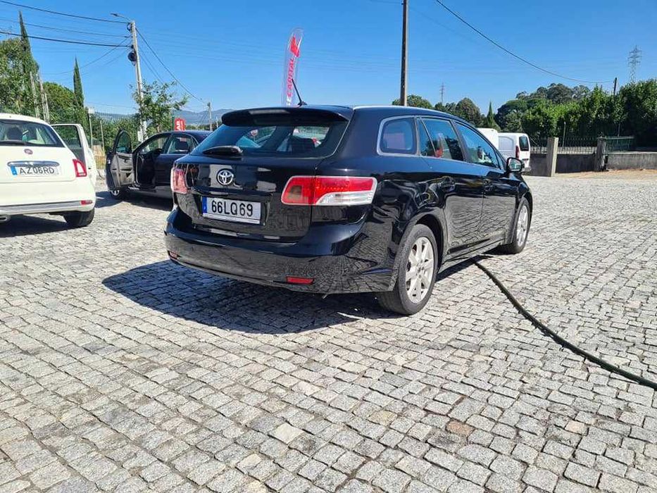 Toyota Avensis Sw 2.0 D4D Nacional Bom Preço
