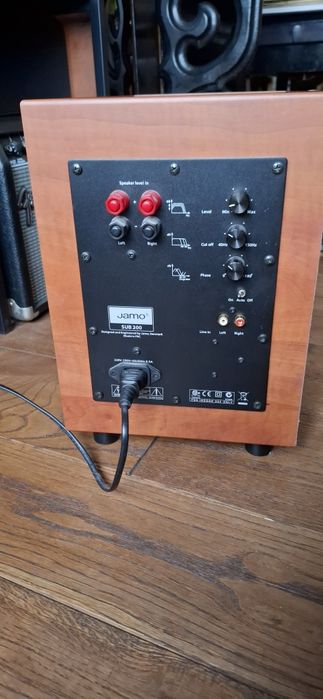 Aktywny subwoofer Jamo