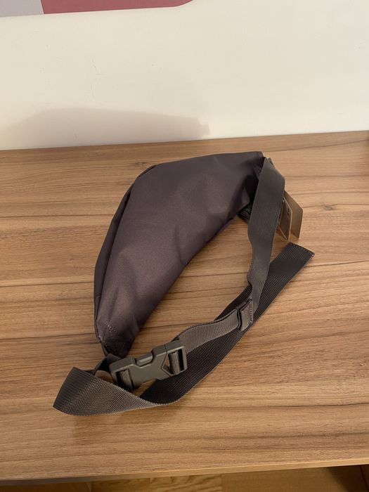 Бананка Nike оригінал