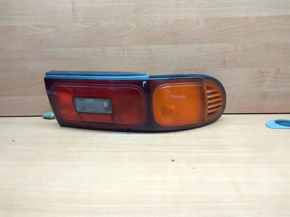 LAMPA PRAWA TYLNA TYŁ TOYOTA CELICA V