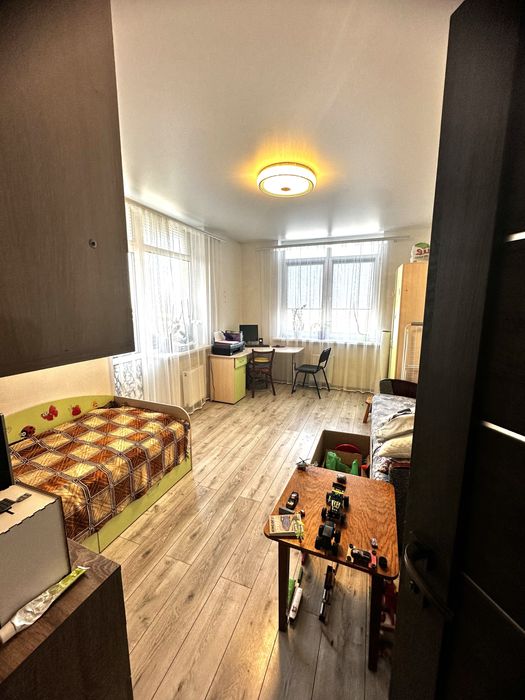 Продам 2 х кімнатну квартиру вул. Привокзальна