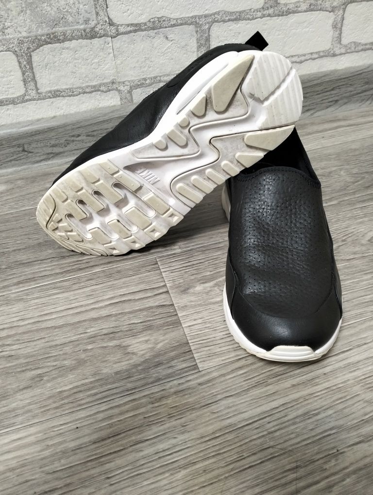 Кросовки, мокасины, туфли Nike