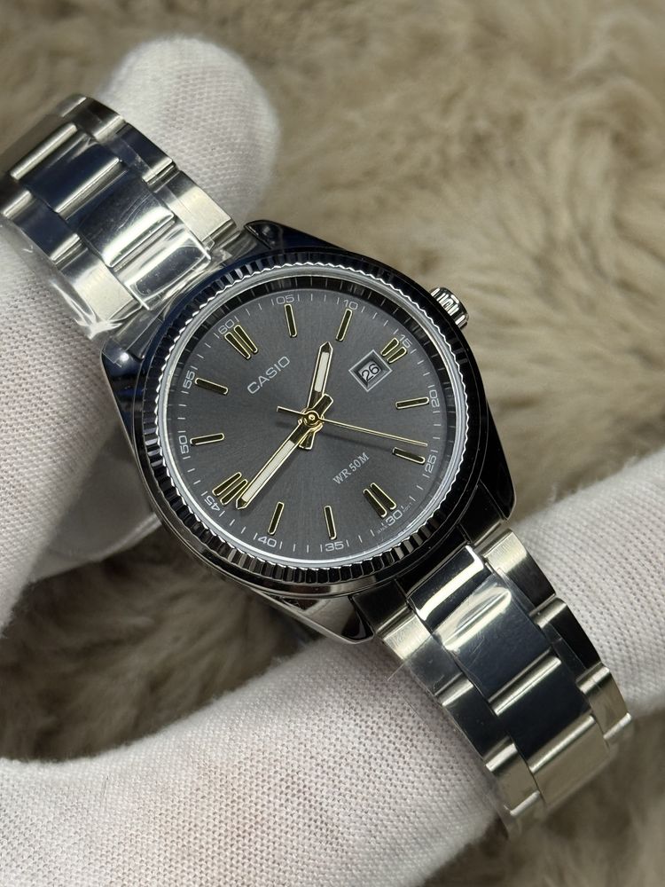 Часы Casio  LTP-1302D-1A2 жіночий  годинник оригінал