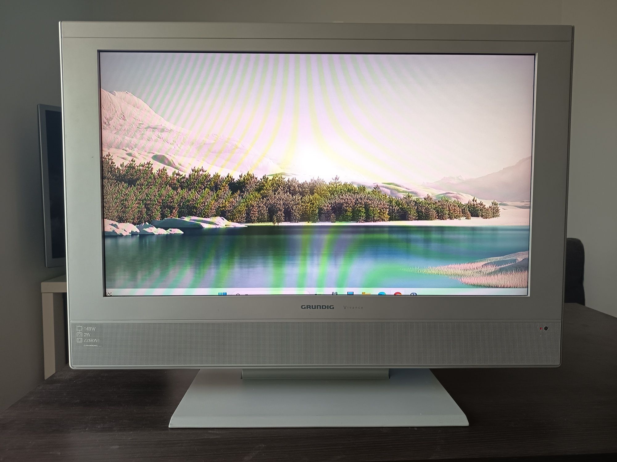 Telewizor GRUNDIG Vivance II 32 LXW