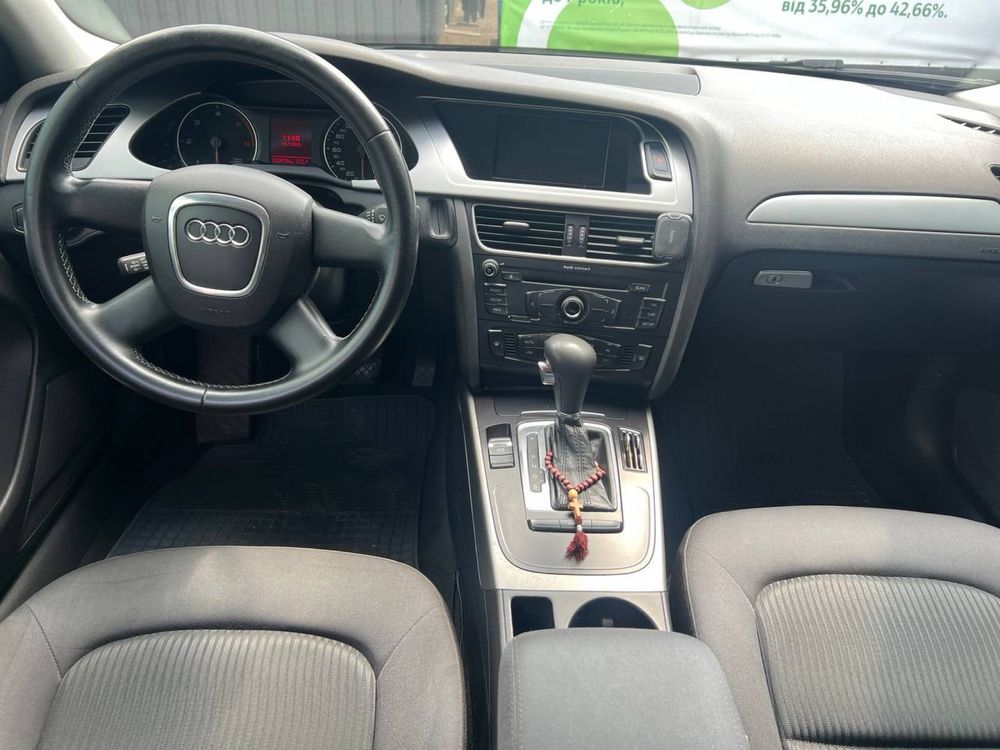 Продам Audi A4B8
