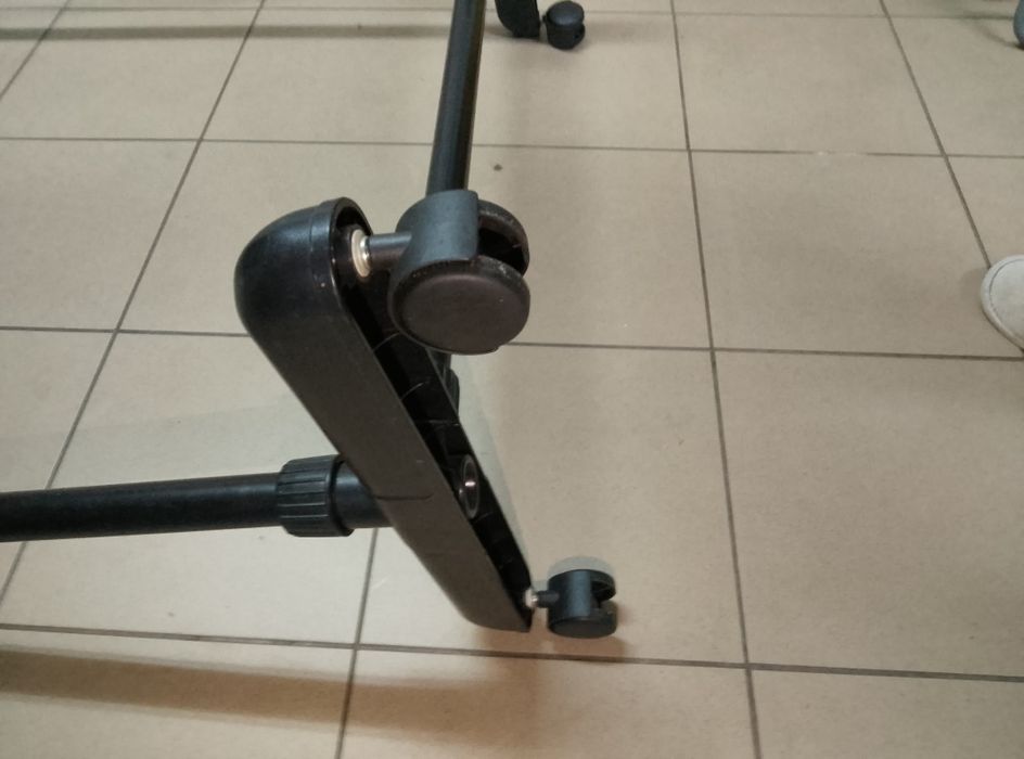 Stojak wieszak na ubrania 91x40 wysokość 100-172 cm