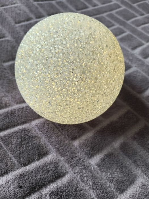 Lampka  biała mieniąca