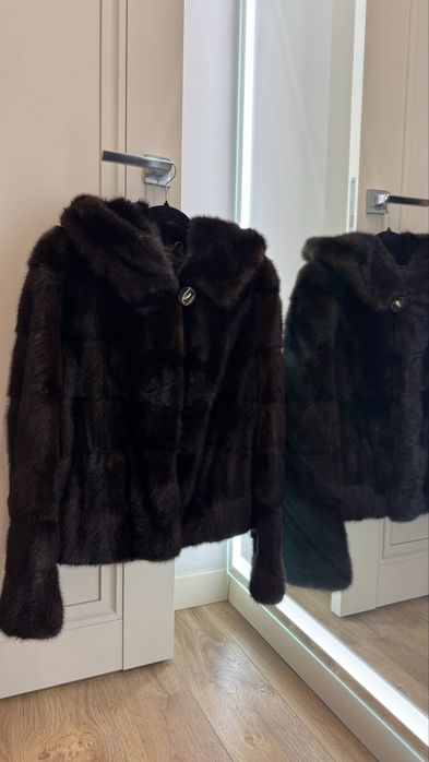 Шубка норкова! В красивому шоколадному кольорі! Розмір S