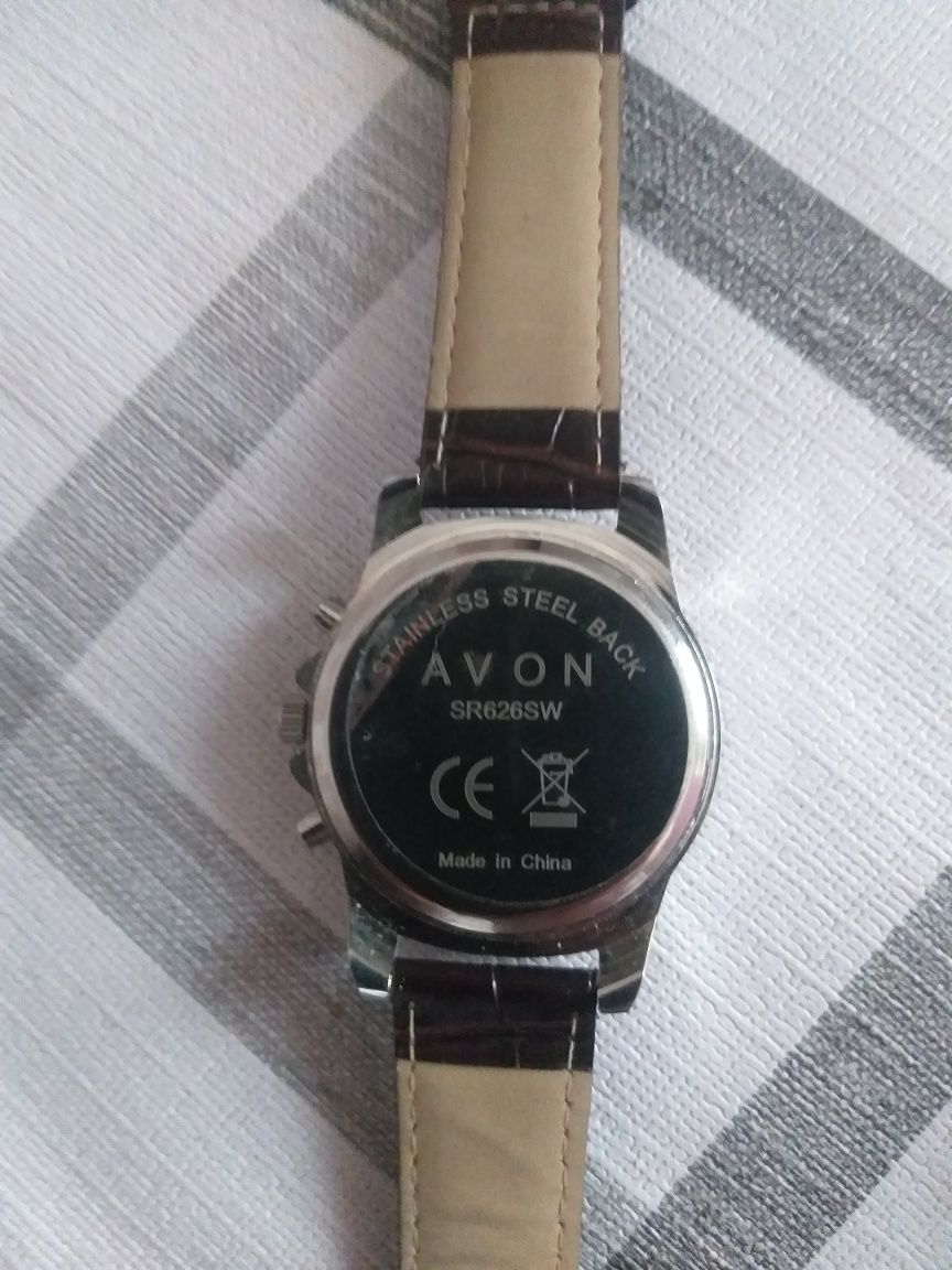 Продам мужские часы AVON