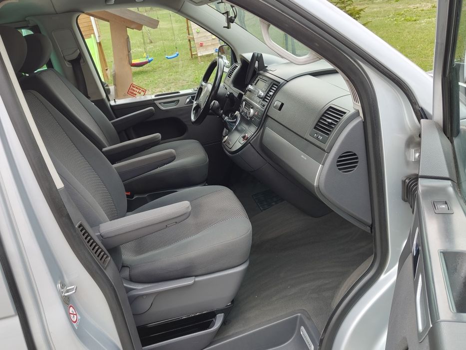 Volkswagen T5 2.5 td _i Multivan, stolik ,lodówka 7 osobowy, oryginał!