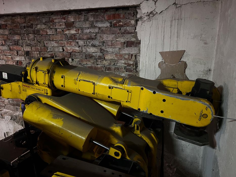 Robot przemysłowy Fanuc S-420iF