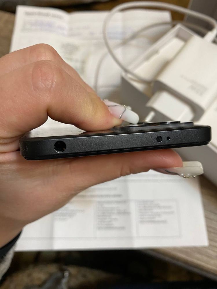 Продам телефон Xiaomi Redmi Note 12 5G NFC
