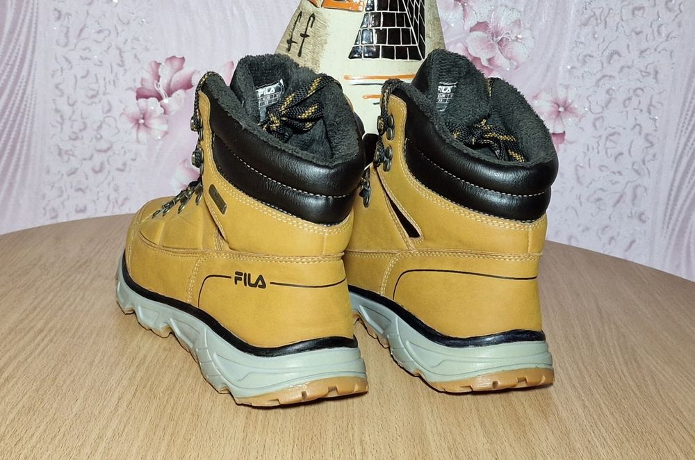 Водостойкие ботинки Fila (39 размер)
