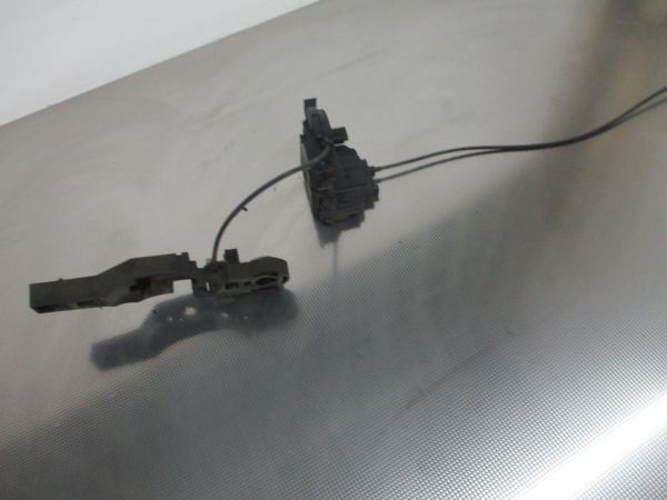 Fechadura / fecho porta trás esquerdo RENAULT Clio III (BR0/1, CR0/1)