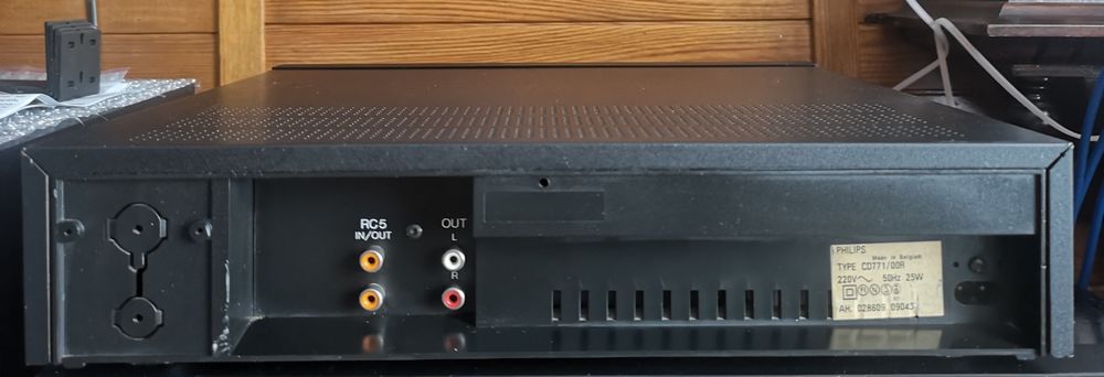 Philips CD 771..