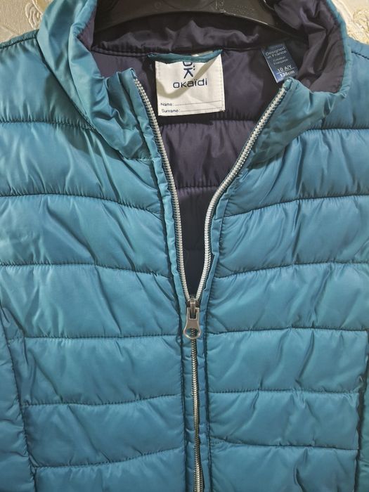 Продам детскую жилетку, безрукавку Okaidi на рост 138 см