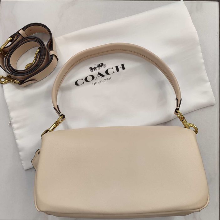 Сумка Coach Pillow Tabby Shoulder Bag 26 Ivory