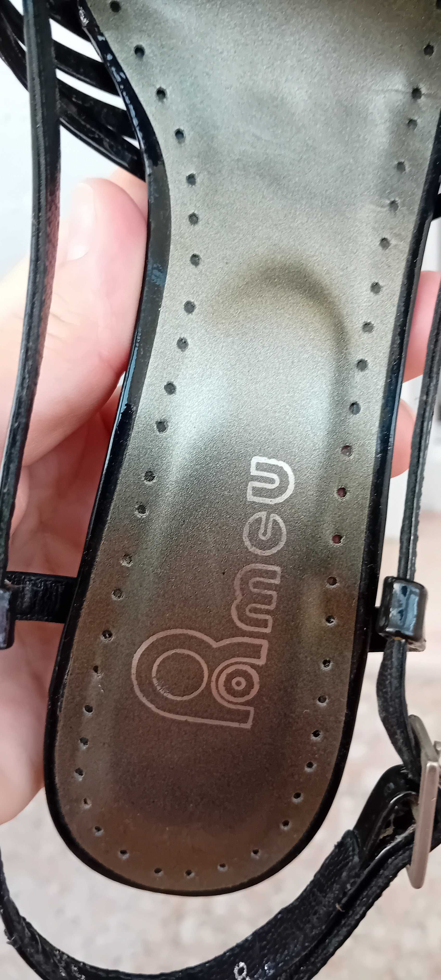 Sapatos marca Romeu