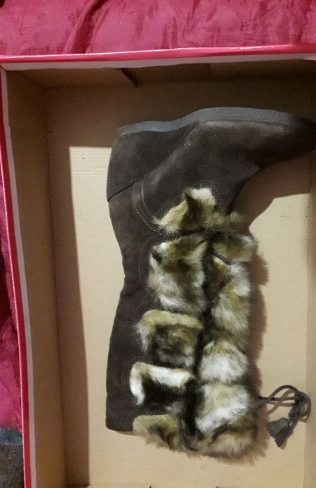 Продам зимнею замшевую обувь женскую. Новая