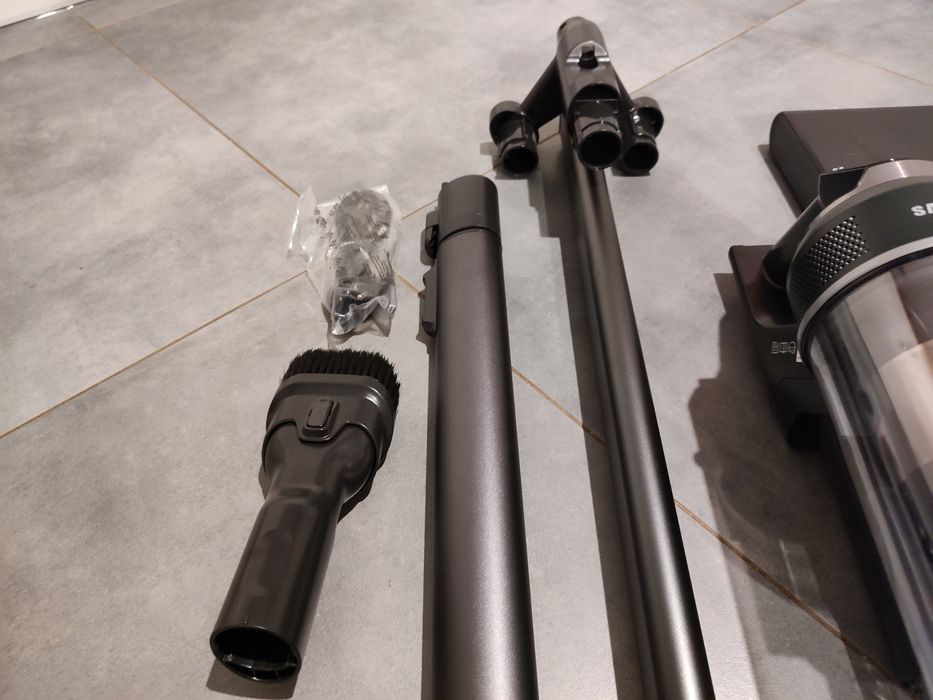 Odkurzacz bezprzewodowy Samsung Jet 95 Pet VS20C9542TN/GE,pionowy.