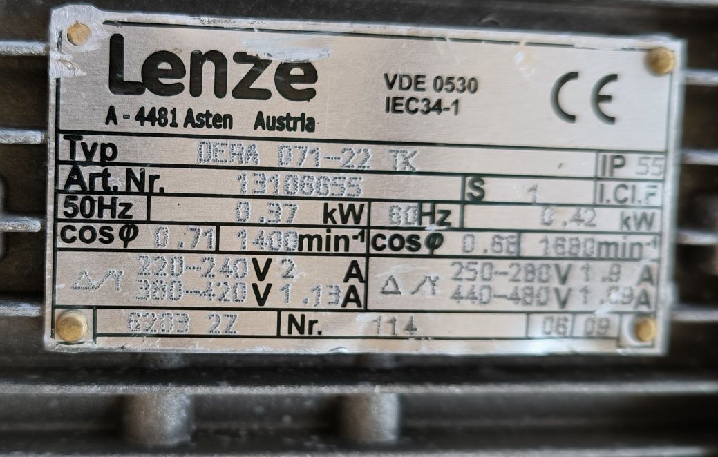 0,37 квт 200 об. Мотор редуктор Lenze. Электродвигатель с редуктором