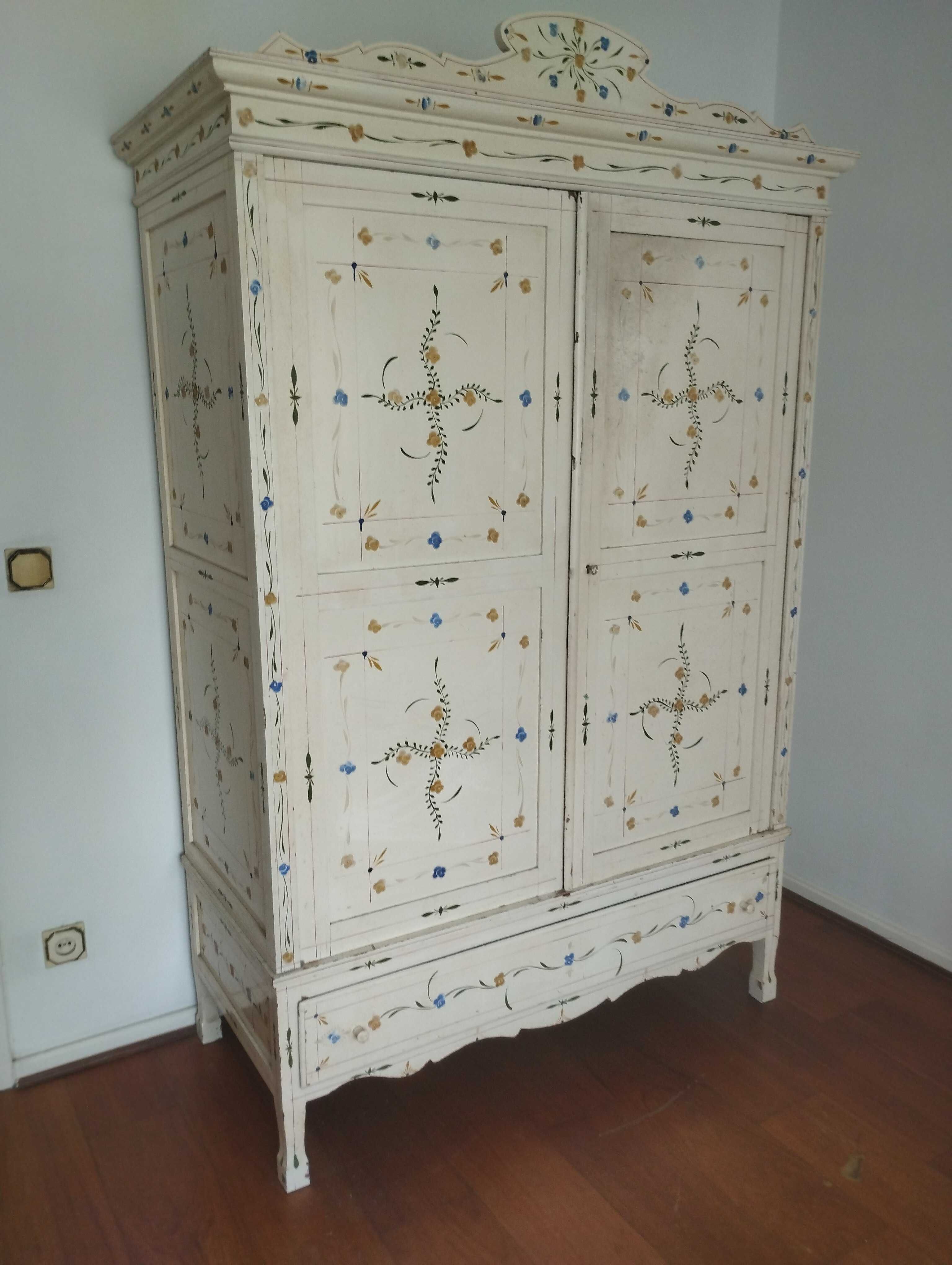 Mobília alentejana quarto com 2 camas