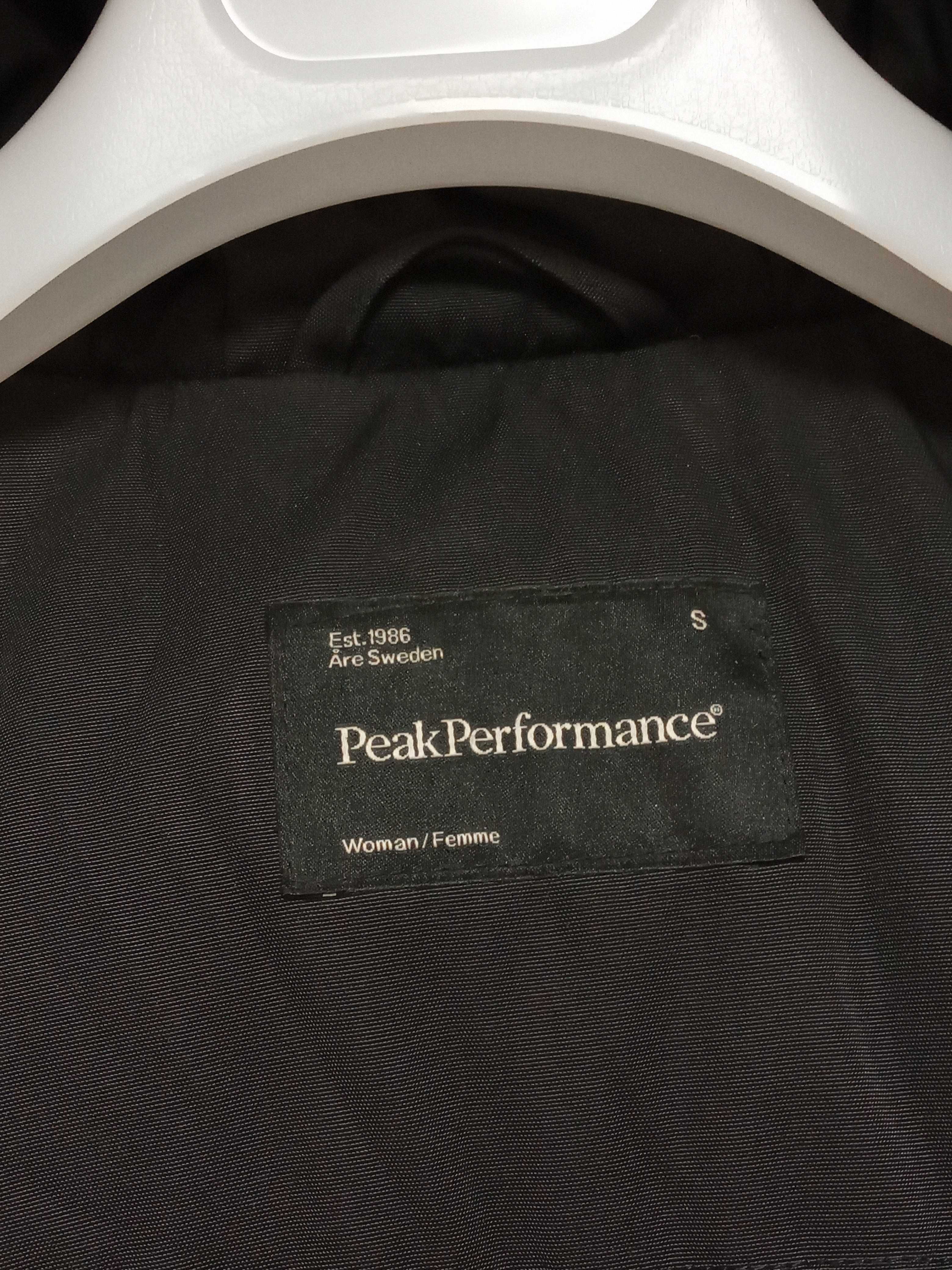 пуховик Peak Performance S размер пух peak performance outdoor