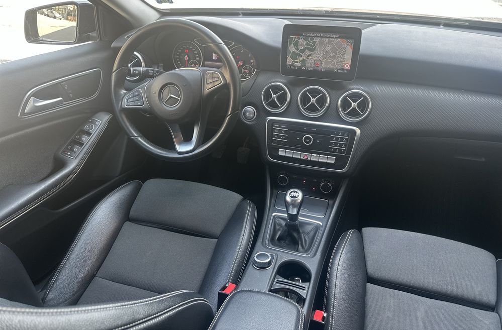 Mercedes A 180 1.5 D 110 CV Ano 2018 ( Versao Full Led )