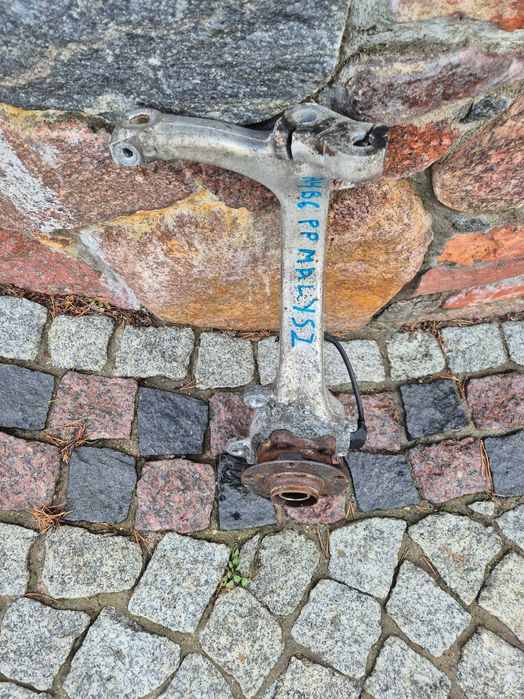 audi a4 B6 B7 1.9 2.0 tdi 2.0 zwrotnica przednia prawa prawy przód