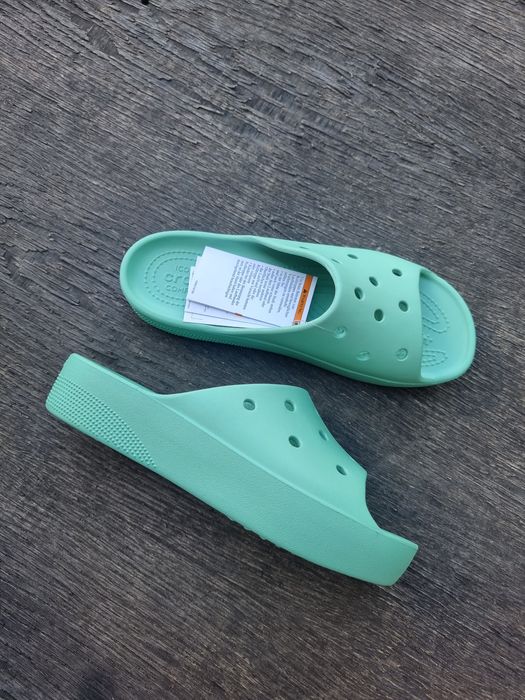 Розпродаж  шлепки 
Шлепки 
Classic platform slide