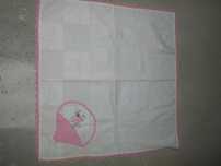 Toalha rosa bordada / renda