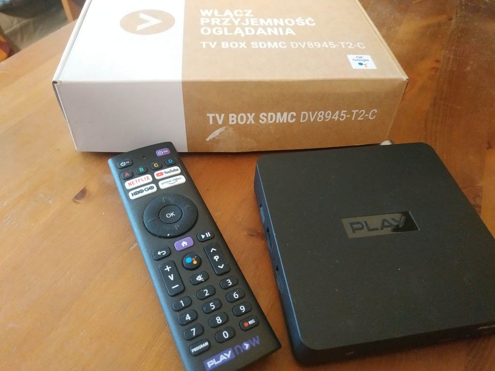 Smart TV box 4K dekoder Android Tv Wifi Dvbt2 2gb/16gb Play now  Tv