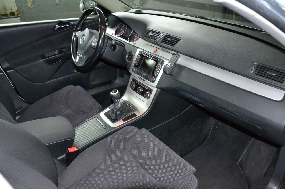 Volkswagen Passat 2.0 TDI 2010 року