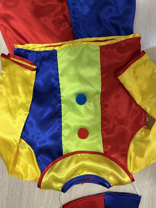 Новогодний костюм клоуна. На 5-6 лет