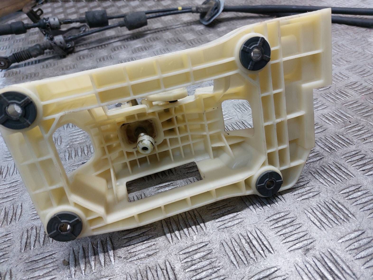 LEWAREK ZMIANY BIEGÓW + LINKI KIA CEED II 1.6 CRDI 43700-A2300