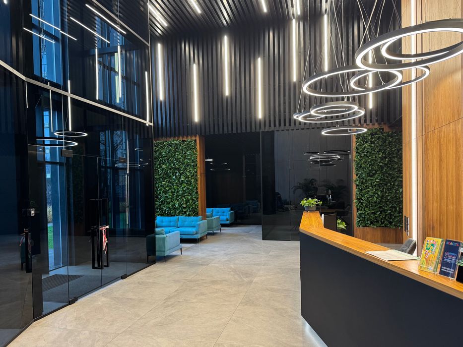 Власник, Перша здача,Постійне світло, Пимоненка, Greenville Park