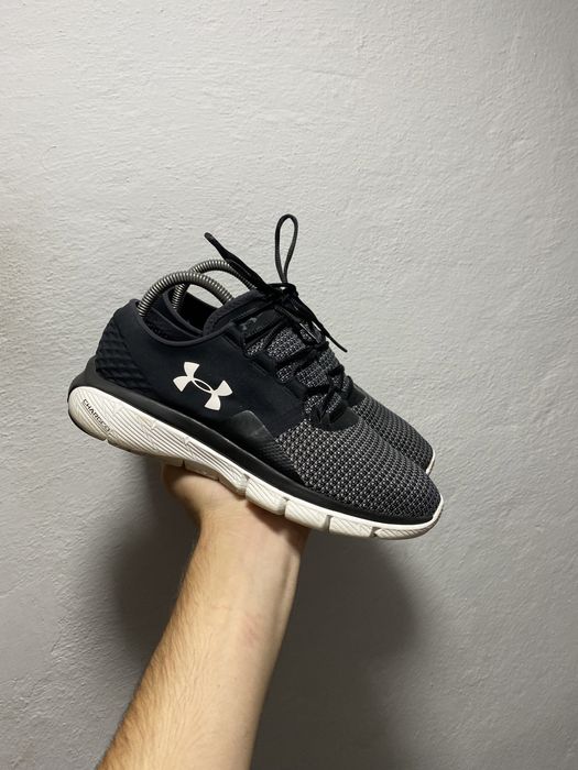 Оригінальні кросівки Under Armour