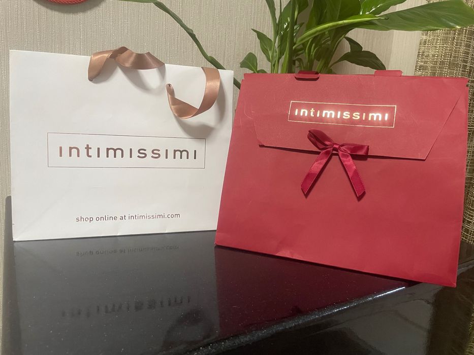 Подарункові пакети , так коробки