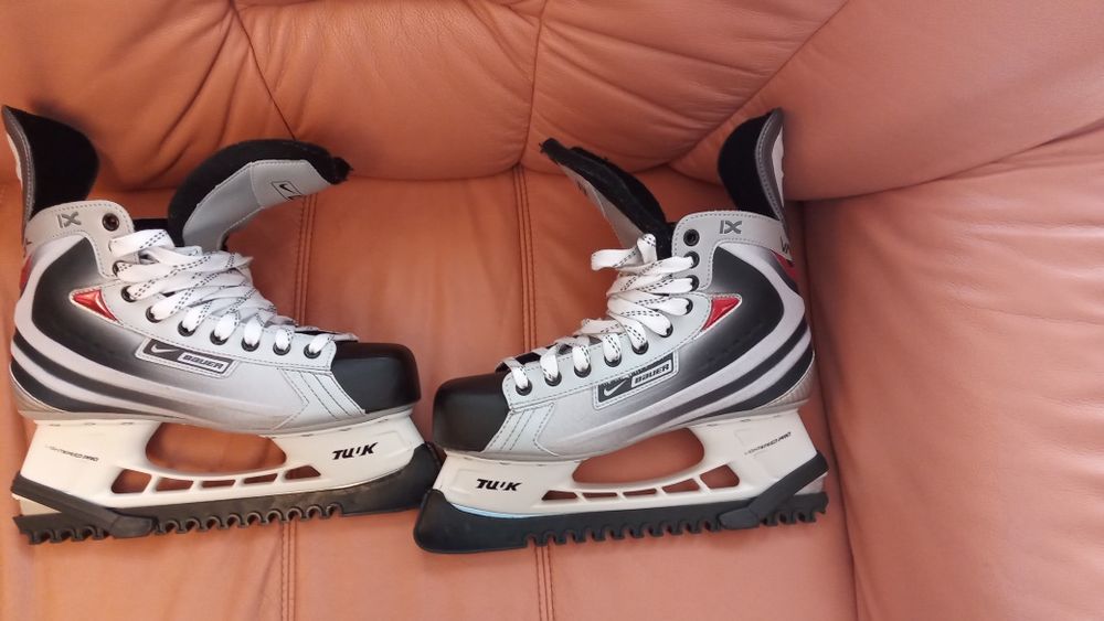łyżwy Bauer Nice Vapor IX. Rozmiar 10.Wkładka 29cm.Jak nowe