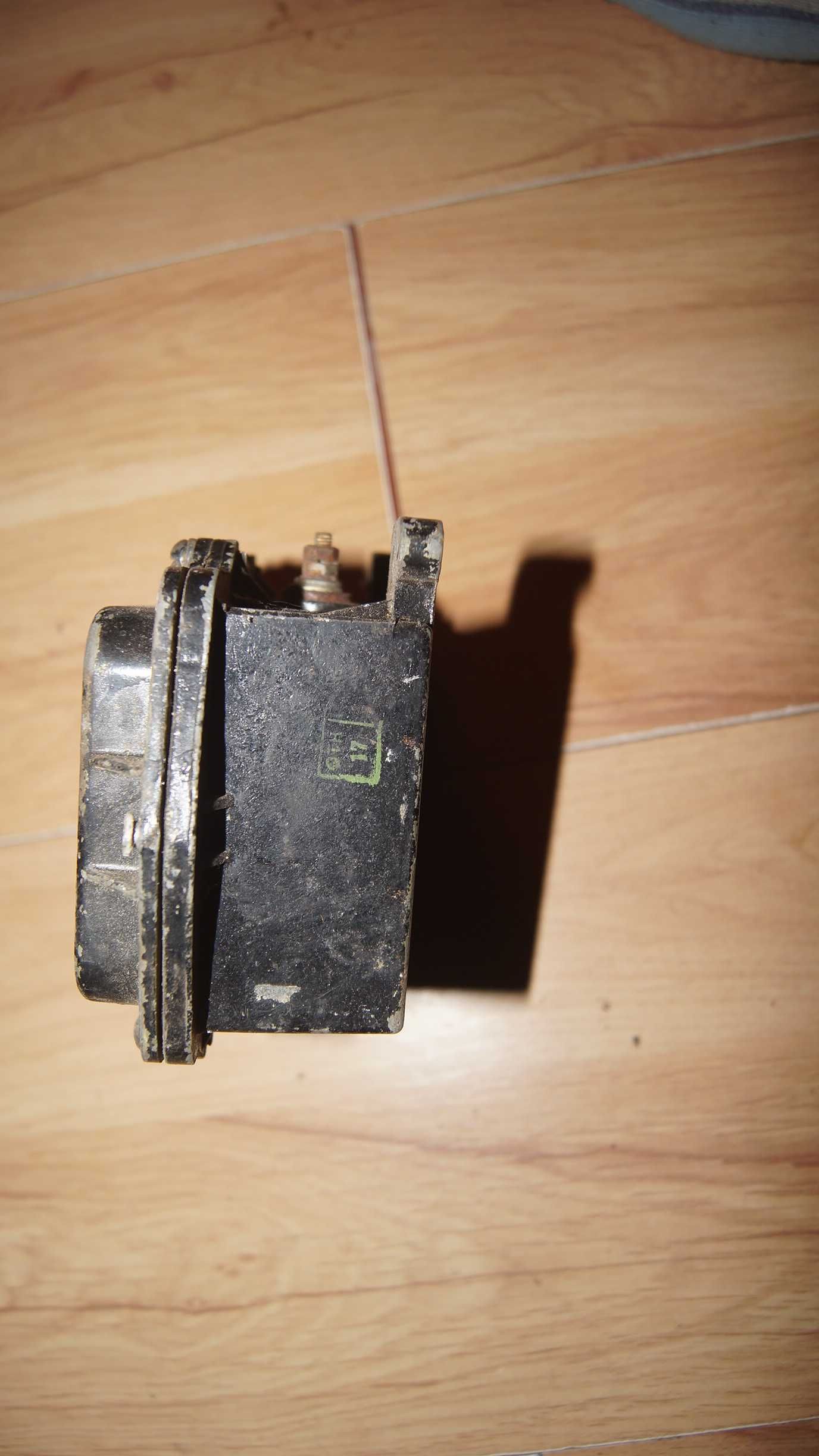 Uaz Gaz Wołga Ural regulator napięcia oryginał ZSRR PRL