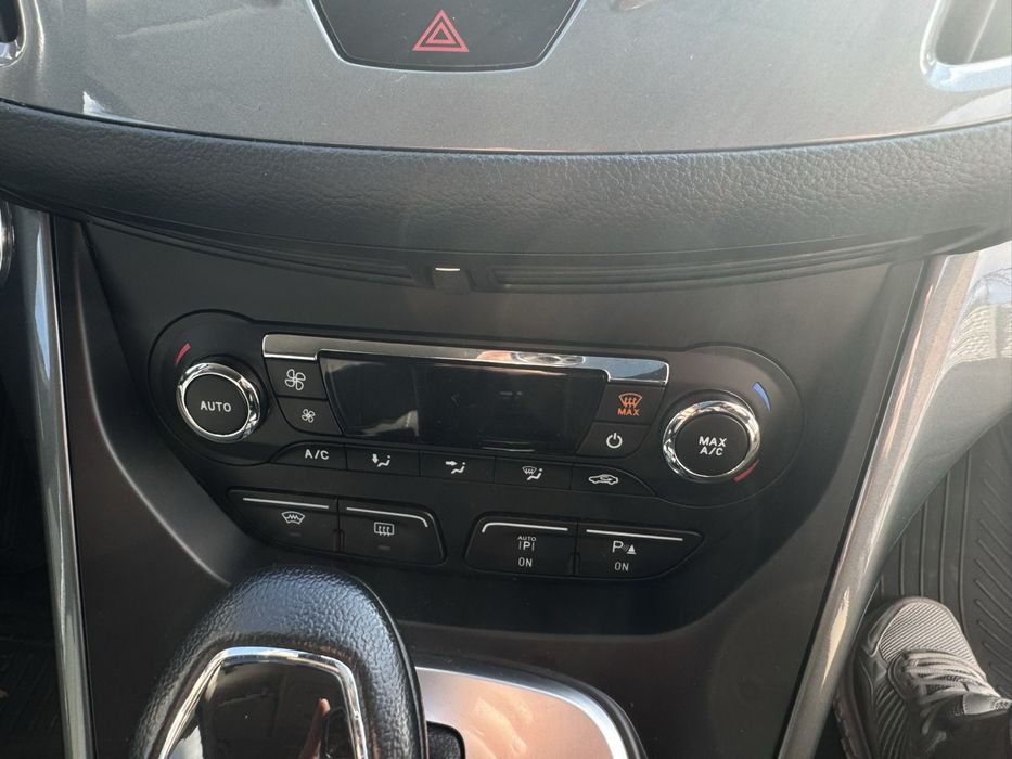 Ford C-Max 2014 2.0 Tdi Avtomat Не фарбована Luxury